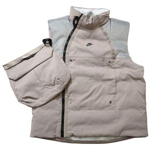 NIKE MEN SPORTSWEAR THERMA-FIT TECH PACK INSULATED VEST (MOON FOSSIL / BLACK)